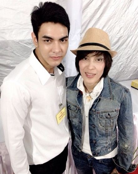 หนุ่มดาวรุ่งจากละครดัง