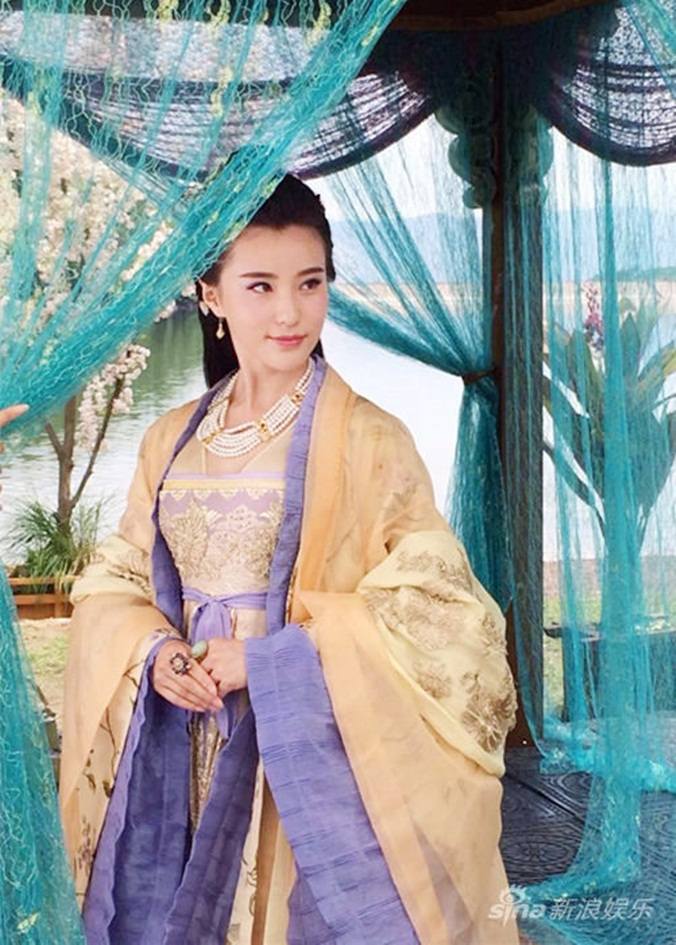 Hua Qian Gu《花千骨》2014 part24