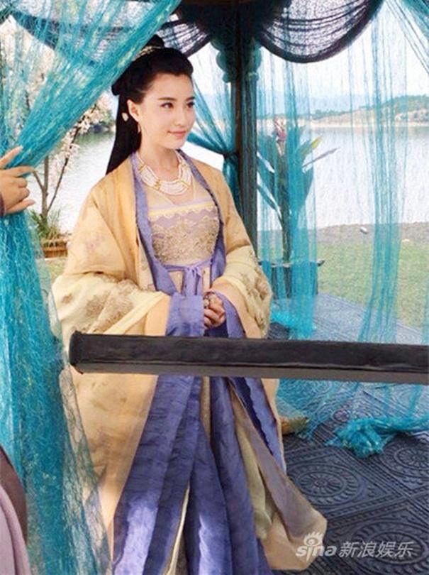 Hua Qian Gu《花千骨》2014 part24