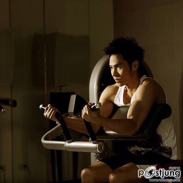 หล่อไฮโซ
