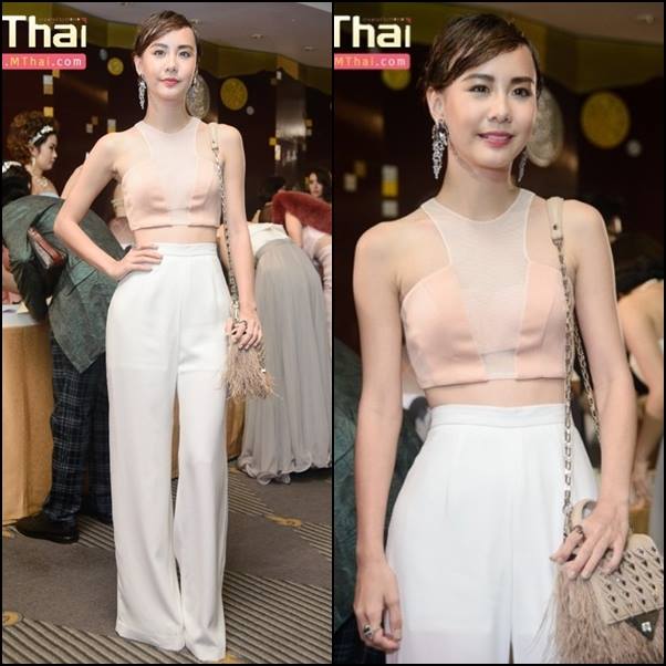 เต้ย จรินทร์พร ในเสื้อแบรนด์ Nicha