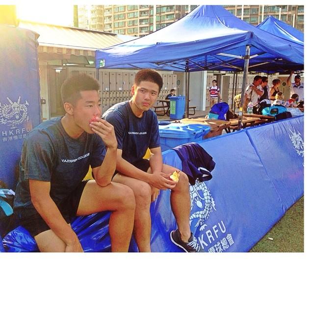 อยู่เฝ้าหอ มันน่าเบื่อ