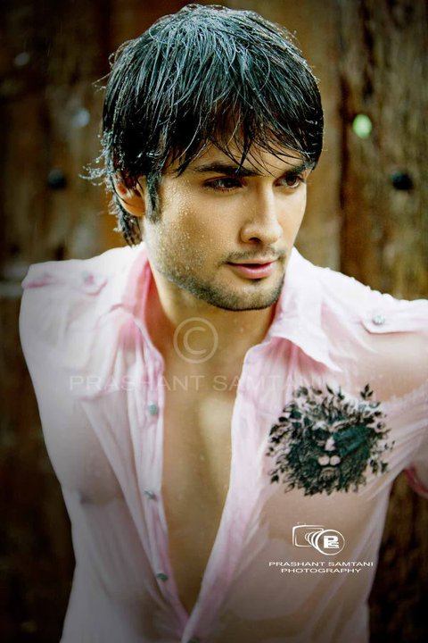 vivian dsena หนุ่มแขกในตา เศร้า