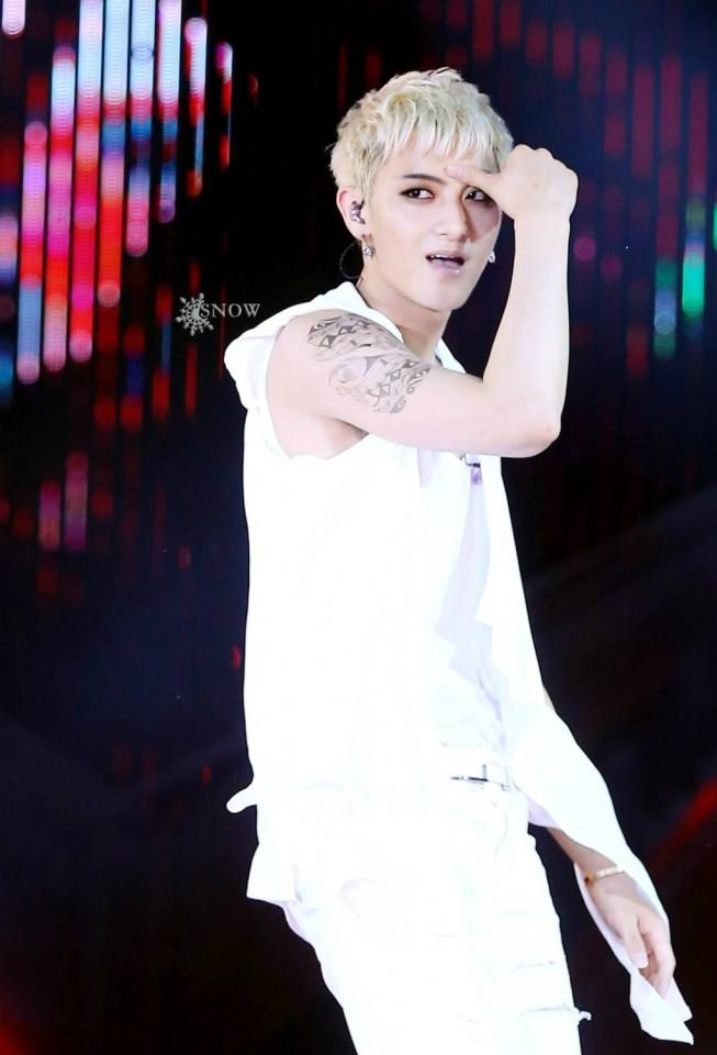 TAO EXO