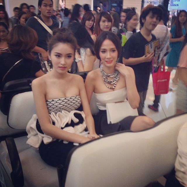 ปอย (POY) งามระดับเอเชีย
