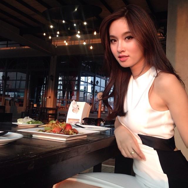 ปอย (POY) งามระดับเอเชีย