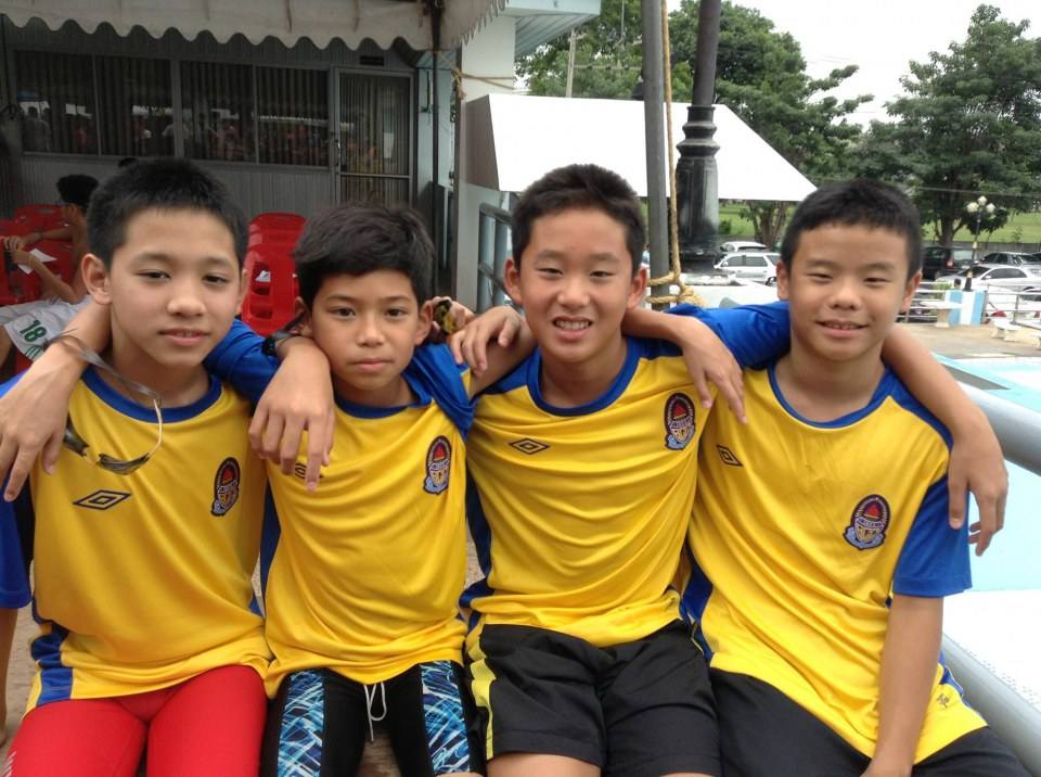 รูปนักว่ายน้ำเยาวชนทีมชาติรุ่นเล็ก