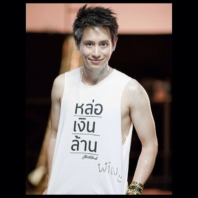 หมอฟัน = ໝໍແຂ້ວ