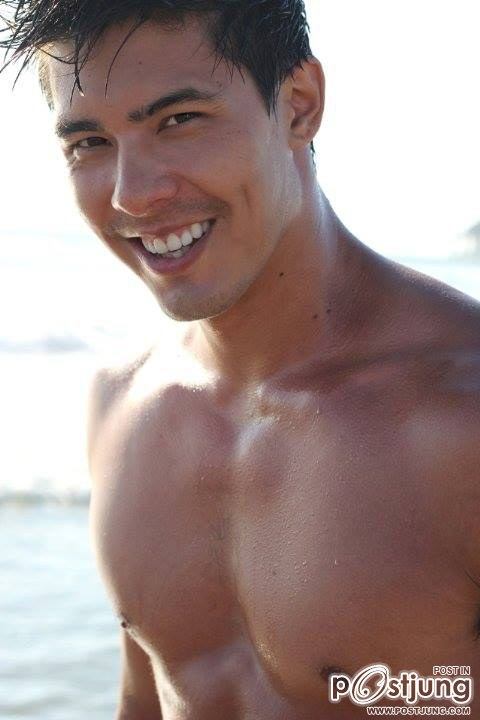 LEWIS TAN นายเเบบ นีเวีย สุดหล่อ!!