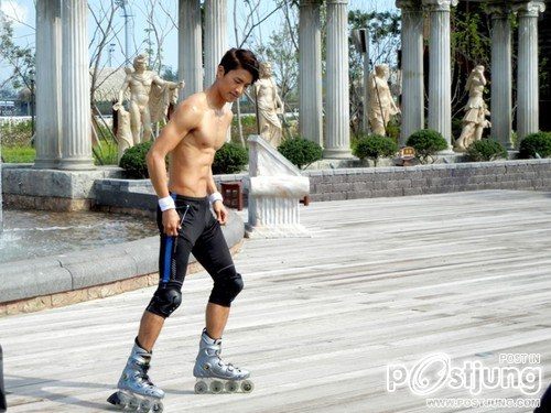 ถอดโชว์เรือนร่าง 473