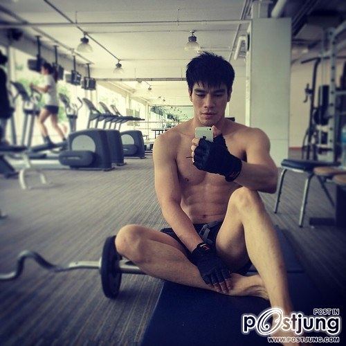 ถอดโชว์เรือนร่าง 480
