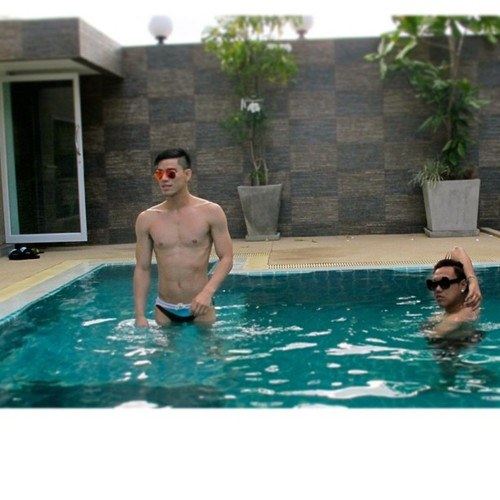 ถอดโชว์เรือนร่าง 480