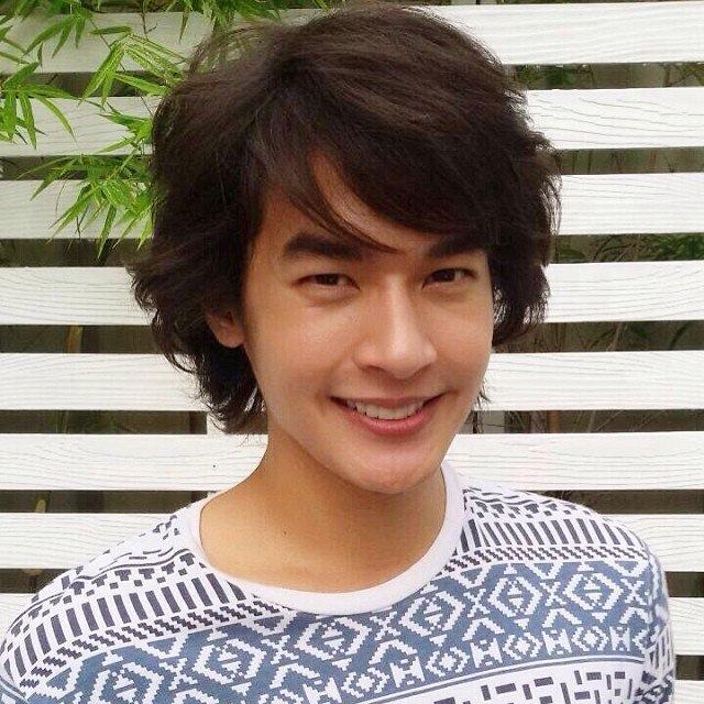 เพื่อน คณิน โชว์หุ่น..ขนาดกำลังกิน