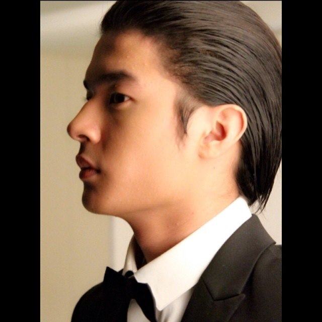 เพื่อน คณิน โชว์หุ่น..ขนาดกำลังกิน