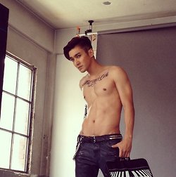 ถอดโชว์เรือนร่าง 497
