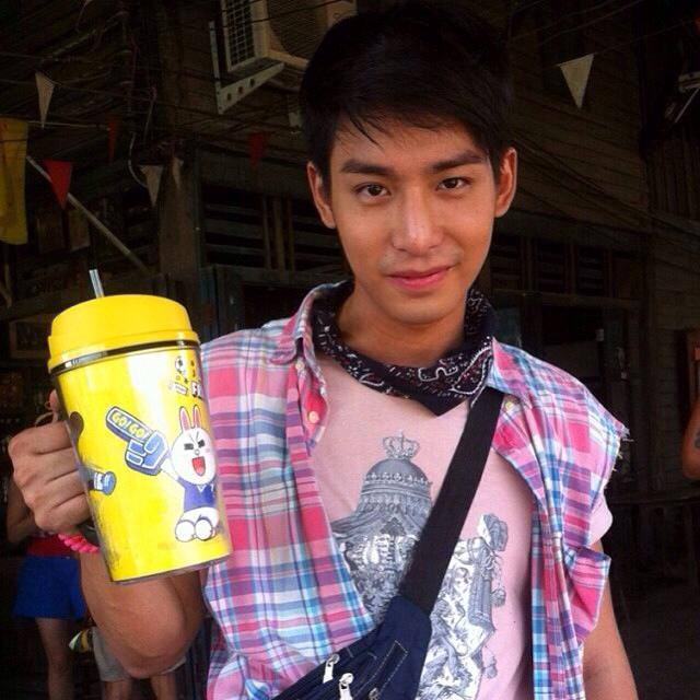 ปรัชญ์ ปรมิณ พระเอกดาวรุ่งสุดหล่อ .