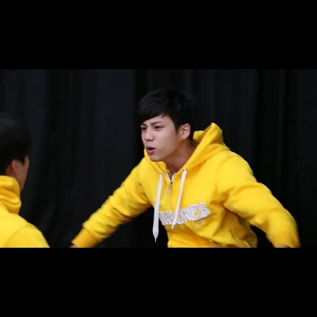 หนุ่มน้อยน่ารัก พร้อม IG 1