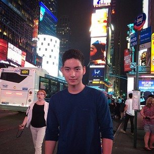 หนุ่มน้อยน่ารัก พร้อม IG 1