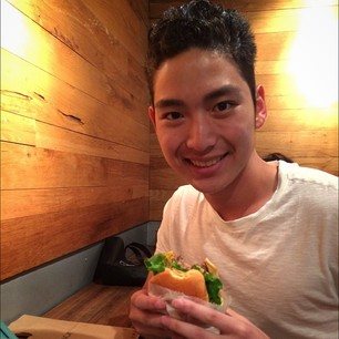 หนุ่มน้อยน่ารัก พร้อม IG 1