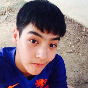 หนุ่มน้อยน่ารัก พร้อม IG 1