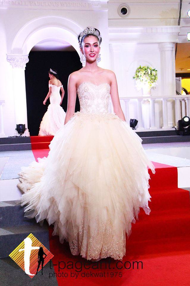 แอลลี่-พิมพ์บงกช Miss Universe Thailand 2014