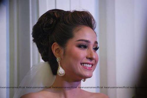 Pic__ขวัญ อุษามณี เดินแบบชุดแต่งงาน FinaleWeddingStudio @The Mall Fabulous Wedding Fair