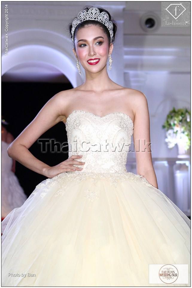 แอลลี่ -พิมบงกช จันทร์แก้ว รองMiss Universe Thailand 2014