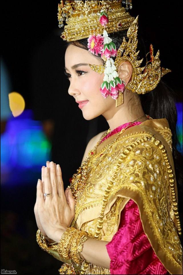 ชุดประจำชาติไทย
