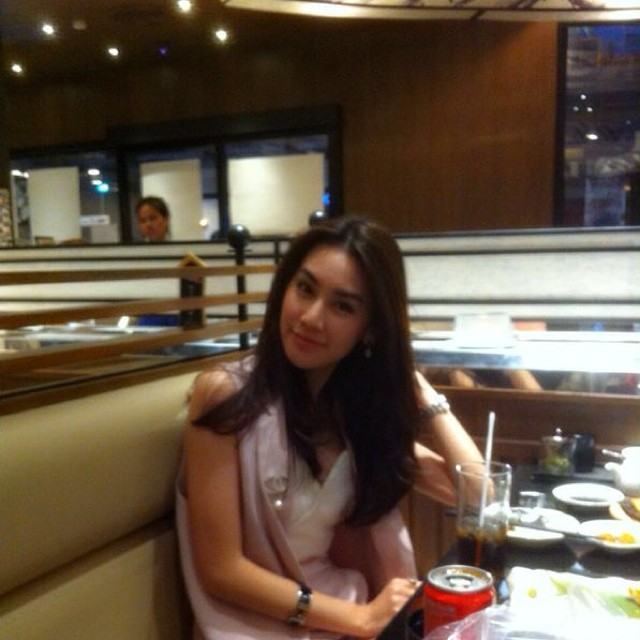 เซนเรียว เห็นดาราไปกันบ่อยจัง