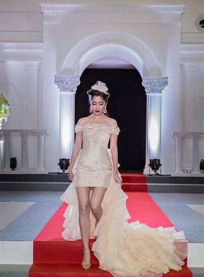 พิ้งกี้ สาวิกา เดินแบบชุดแต่งงาน Finaleweddingmagazine