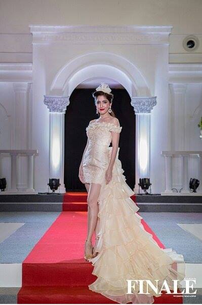 พิ้งกี้ สาวิกา เดินแบบชุดแต่งงาน Finaleweddingmagazine