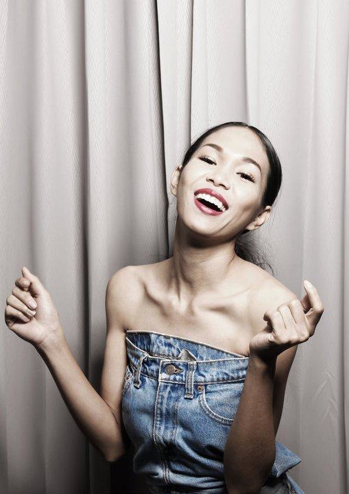 เมญ่า VS โฉมงาม