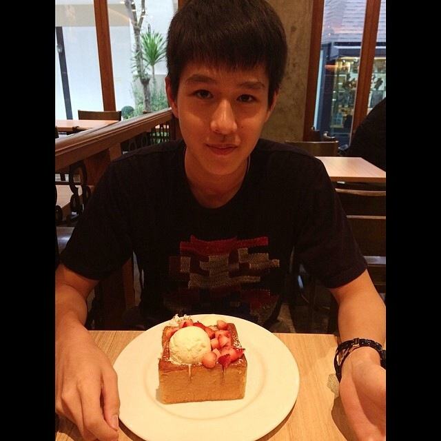 น้องทอย เดือนนิเทศ ม.รังสิต ปี57