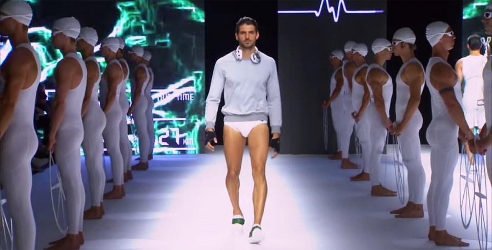 Dirk Bikkembergs SS15 แฟชั่นโชว์