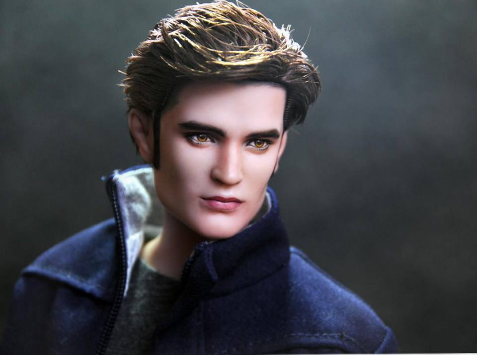 ตุ๊กตาบาร์บี้เอามาแต่งใหม่เหมือนจนน่าขนลุกค่ะ สวย!!!