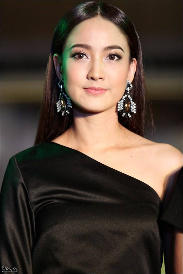 แต้ว ณฐพร @ AIS Shop Grand Opening