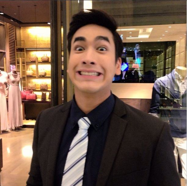 (Pic) ภาพเบื้องหลังถ่ายละคร ของหนุ่มณเดชน์ - แต้ว ณฐพร