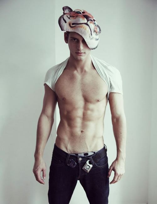 ฉันรักเขา Max Emerson 18+