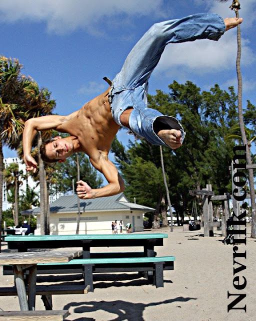 ฉันรักเขา Max Emerson 18+