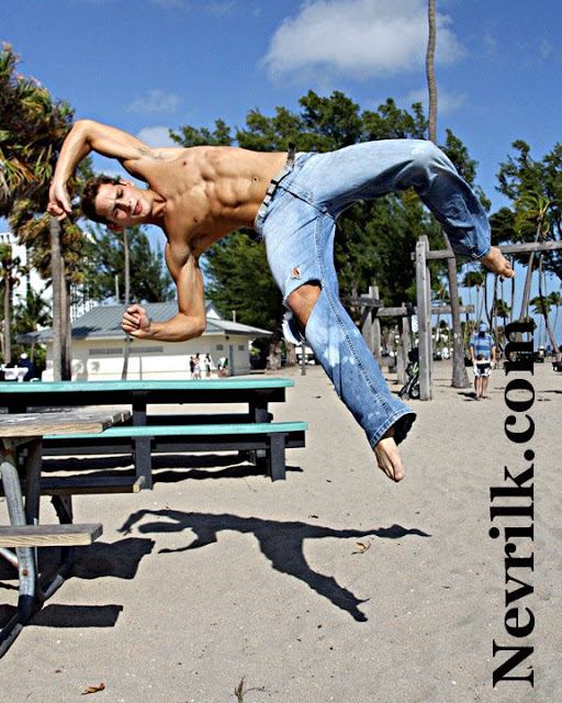 ฉันรักเขา Max Emerson 18+