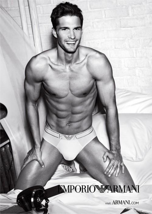 ฉันรักเขา Tomas Skoloudik 18+