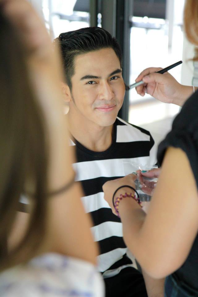 เต้ย พงศกร @ เบื้องหลังถ่ายแบบ C.Life Free Magazine issue 25
