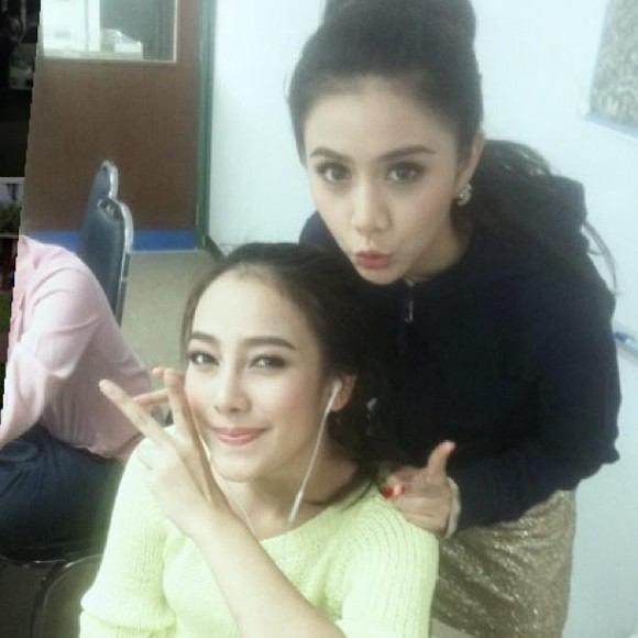 01/รู้จักดาราช่อง7>>กุ๊กกิ๊ก กชกร