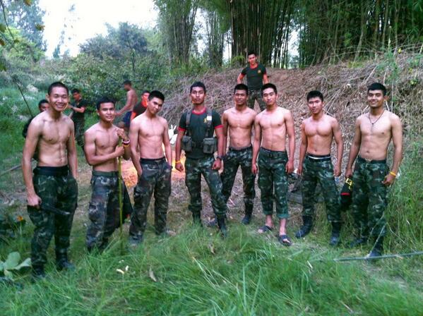 ร่วมเป็นกำลังใจให้พี่ทหารกันค่ะ