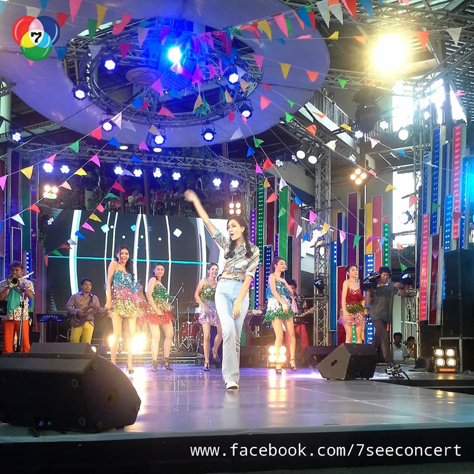 ฟินเวอร์!! หนุ่ม 'พอร์ช' และสาว 'แซมมี่'  7 สีคอนเสิร์ต!!