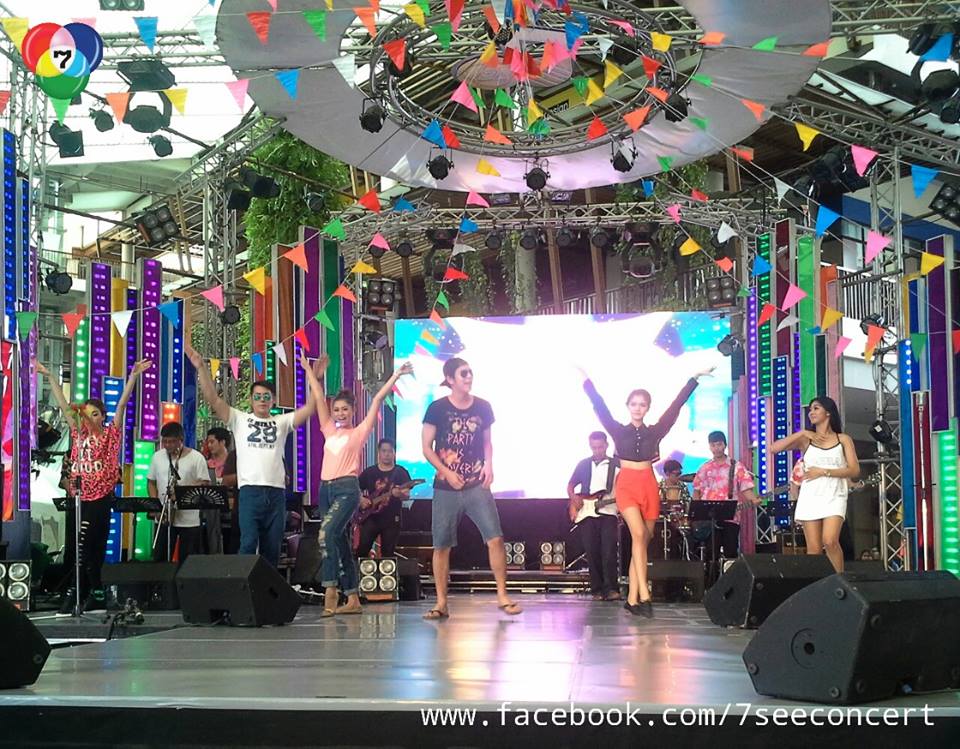 ฟินเวอร์!! หนุ่ม 'พอร์ช' และสาว 'แซมมี่'  7 สีคอนเสิร์ต!!