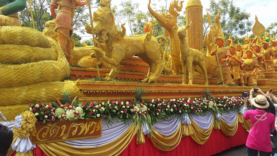 เทียนพรรษาอุบลราชธานี 2557