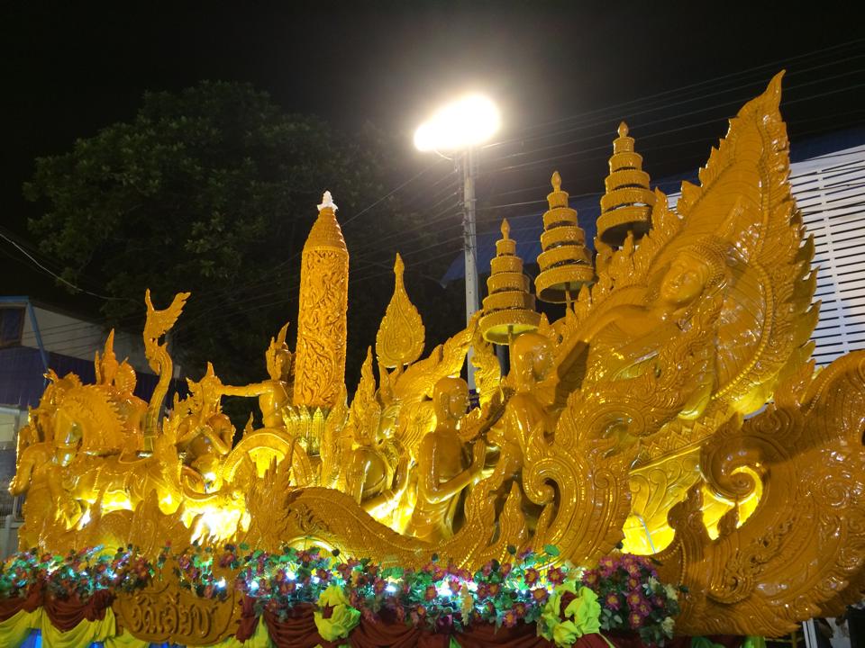 เทียนพรรษาอุบลราชธานี 2557