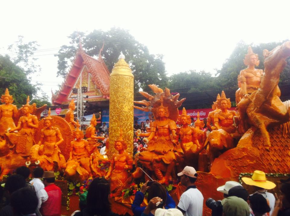 เทียนพรรษาอุบลราชธานี 2557