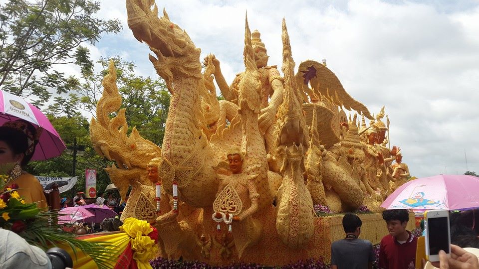 เทียนพรรษาอุบลราชธานี 2557